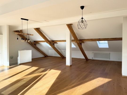 Exclusive duplex apartment in the Bachletten district! - Photo 1