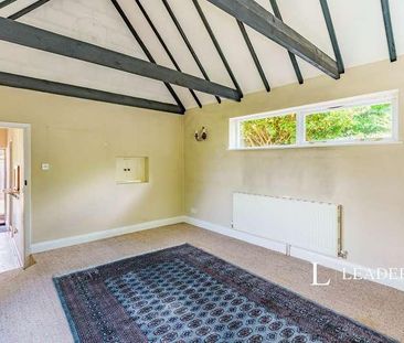 High Street, Dormansland, RH7 - Photo 1