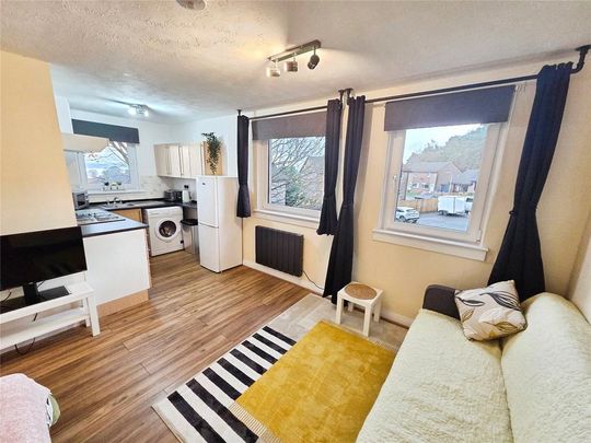 Studio to rent - Photo 1