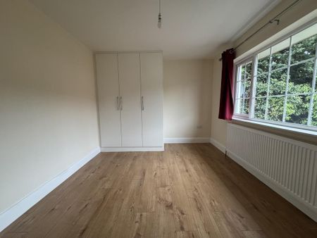 4 bedroom detached house to rent - Photo 4