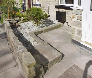 2 bedroom terraced house to rent - Photo 4