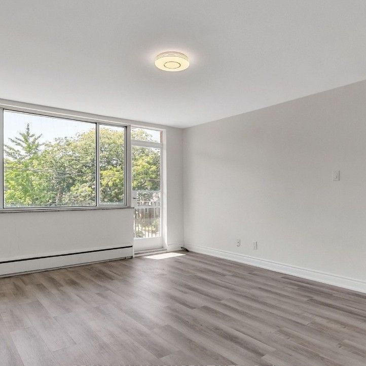 For Lease - 18 Kenrae Road Unit# 12, Toronto, Ontario - Photo 1