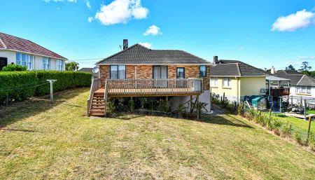 Freshly Renovated with River Views! - Photo 2