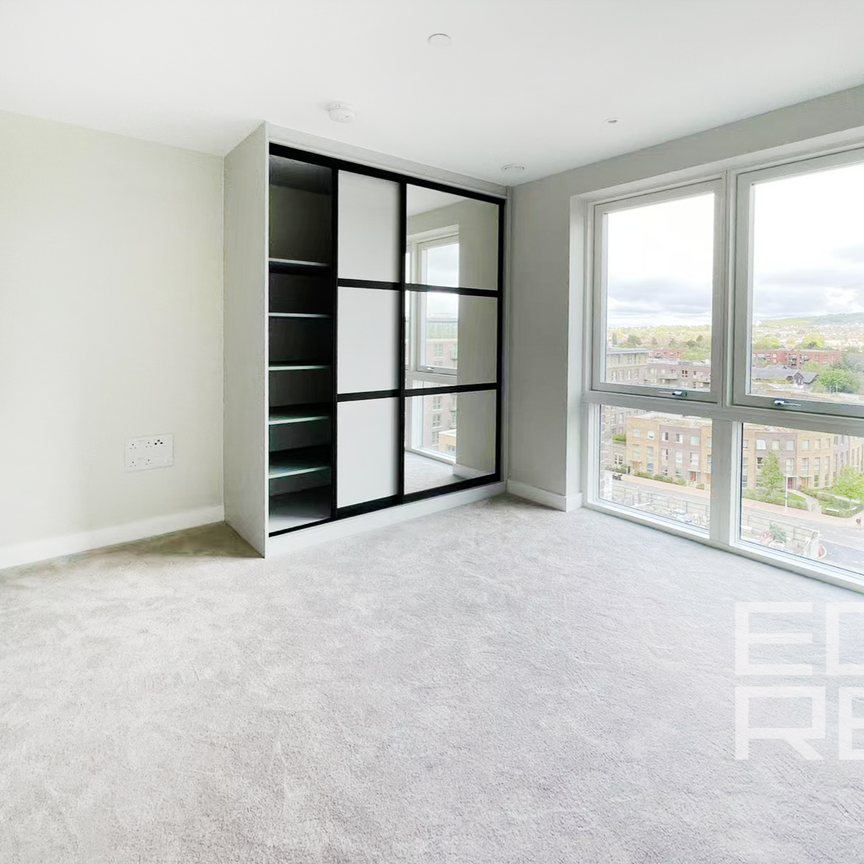Kidbrooke Village, SE3, London - Photo 1