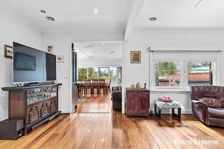 Central convenience at its best! - Photo 2