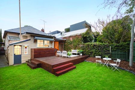 33 York Street, Prahran VIC 3181 - House For Rent | Domain - Photo 3