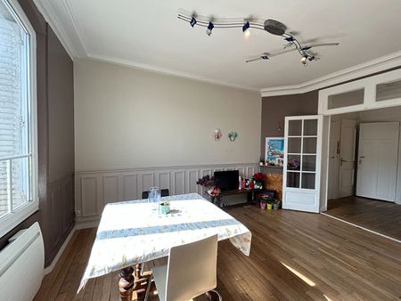 APPARTEMENT T3 - 69M² - SECTEUR JEAN JAURES - Photo 2