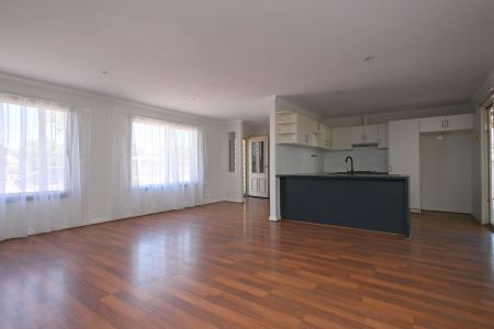 10 Edwards Street, Stirling North - Photo 4