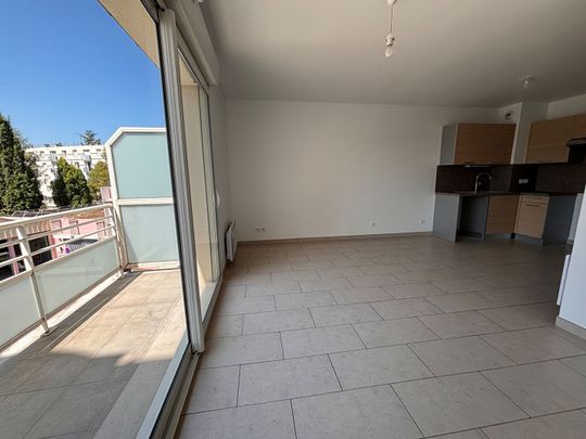 Location Appartement 2 pièces 47m² - Photo 1