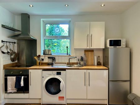 Surrey Road - Photo 5