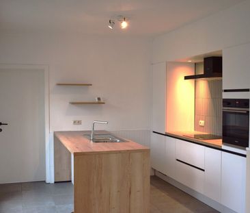 Alleenstaande woning met 3 slaapkamers - Photo 4