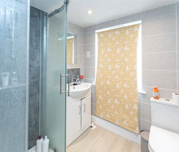 6 bedroom terraced house to rent - Photo 1