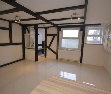 1 bedroom Flat To Let - Photo 1