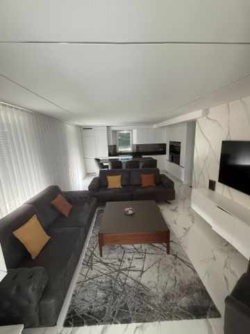 5.5-room detached villa renovated in 2024 - Aigle - Photo 2