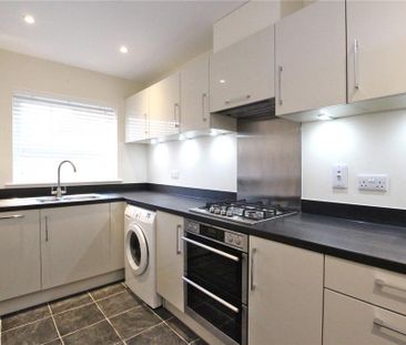 3 bedroom terraced house to rent - Photo 5