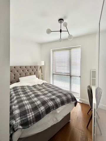 1 Bed Flat, Arrandene House, NW7 - Photo 2