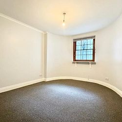 Wellington Crescent, Ramsgate, CT11 8JD, Kent - Photo 2