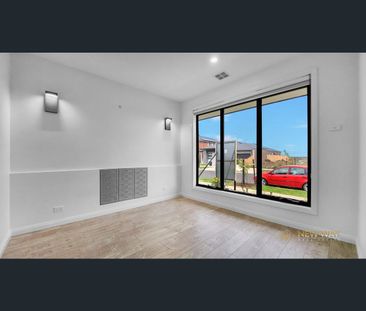 5 CHILWORTH ST, Donnybrook, Vic 3064 - Photo 1