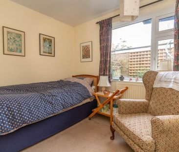 3 bedroom semi-detached house to rent - Photo 6