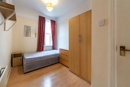 4 bed terraced house to rent in Ninth Avenue, Heaton, NE6 - Photo 5