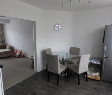 3 bedroom property to rent - Photo 2