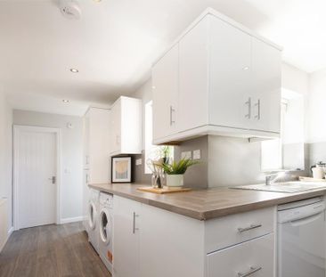 4 bedroom terraced house to rent - Photo 6