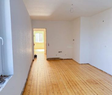 Neuvermietung nach Renovierung! Ca. 57 m² große 2-Zimmerwohnung mit... - Foto 1