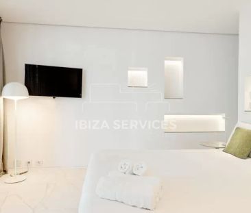 2041 Two-Bedroom Apartment Available in Las Boas, Ibiza for rent - Photo 4