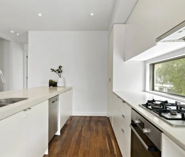 2 Withers Way, Mentone. - Photo 4