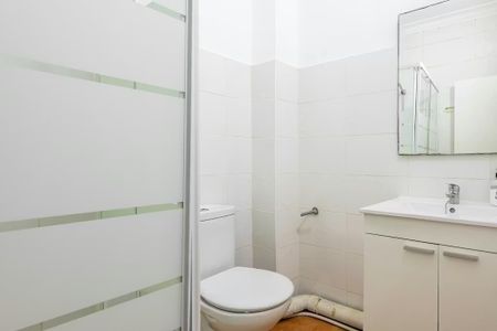 Gran Via Marquès del Túria Gran Via, Valencia, Valencian Community 46005 - Photo 5