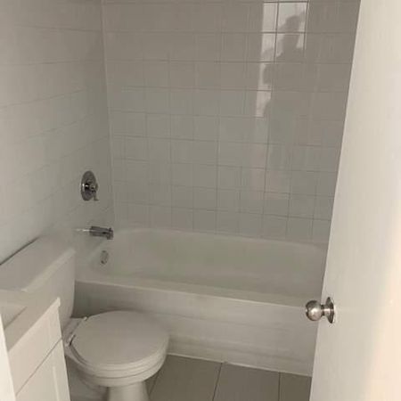 2 CH - 2 SDB - Longueuil - $1,850 /mo - Photo 4