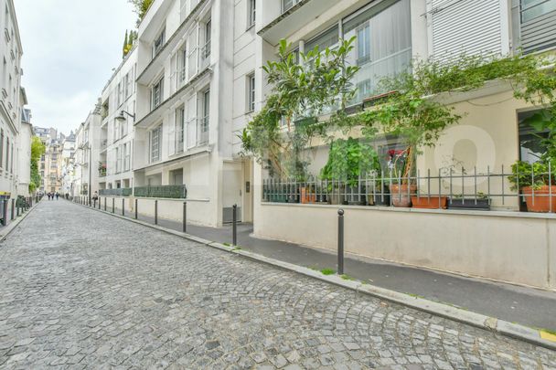 Location Appartement 2 Pièce(s) PARIS 7EME ARR. (75007) - Photo 1