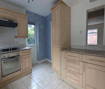 2 Bedroom End Terrace To Let - Photo 5