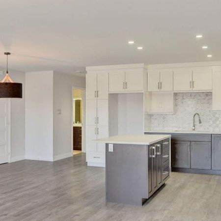 3 CH - 2 SDB - Sherbrooke - $1,820 /mo - Photo 3