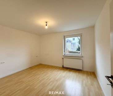 Erstbezug nach Sanierung - Attraktive Mietwohnung mit großer Wohnkü... - Foto 2