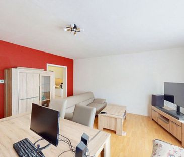 Appartement te huur in La Louvière voor € 735 met 2 slaapkamers - Photo 2