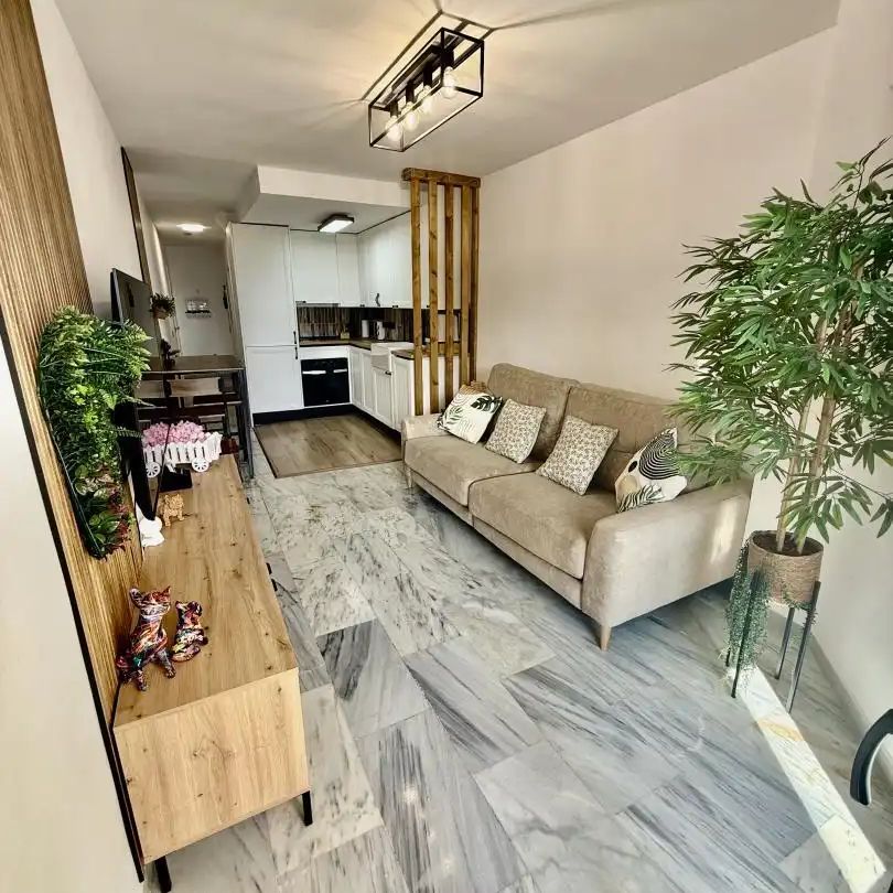 Dúplex de alquiler en Almendralejo de Jarales, 27, Calahonda - Photo 1