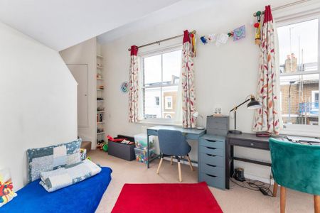 2 bedroom end of terrace house to rent - Photo 3