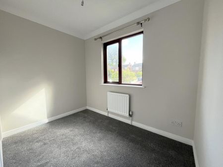 4 bedroom semi-detached house to rent - Photo 5