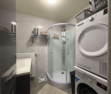 Lichtrijk appartement met 2 slaapkamers - Photo 6