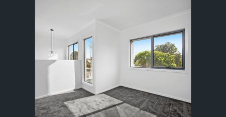 Brand new townhouse living - Photo 3