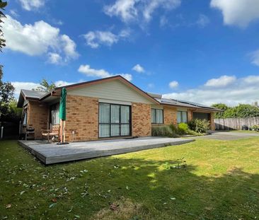 3-Bedroom Beauty - Photo 4