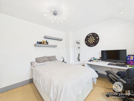 4 bedroom detached house to rent - Photo 5