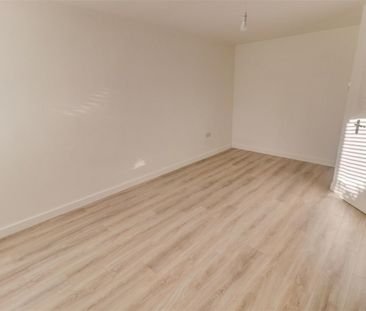 3 BED House To rent - Photo 4