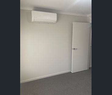 Modern Duplex! Near every convenience. - Photo 6