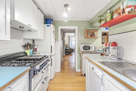 3 bedroom terraced house to rent - Photo 4