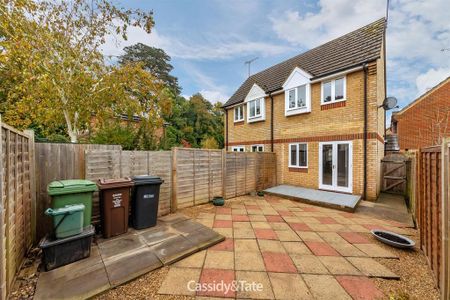 1 bedroom semi-detached house to rent - Photo 5