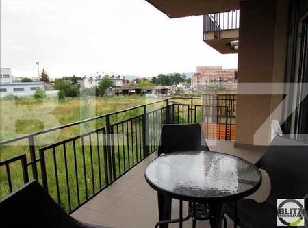 2 camere, 57 mp,terasa, parcare subterana,totul nou, prima inchiriere zona Oncos - Fotografie 3
