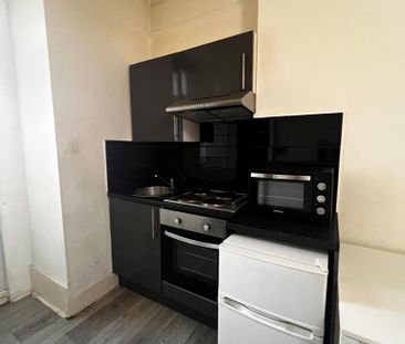 Studio to rent - Photo 6