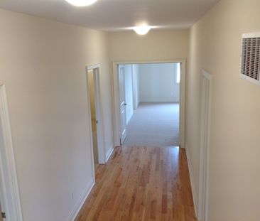 For Lease - 64 Cayton Crescent, Bradford West Gwillimbury, Ontario - Photo 4